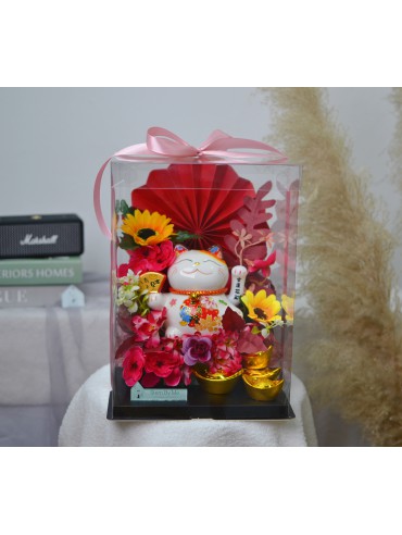 ULTIMATE SUCCESS (WAVING HAND LUCKY CAT)